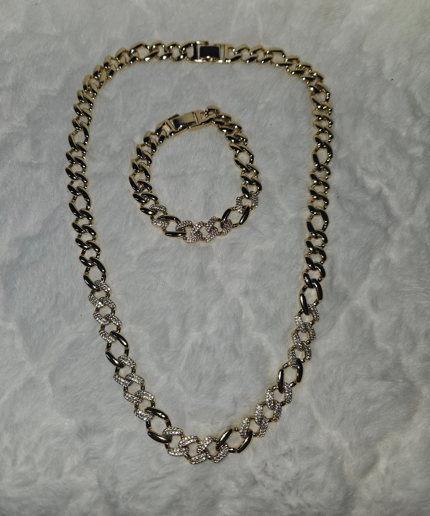 Chain and necklace set