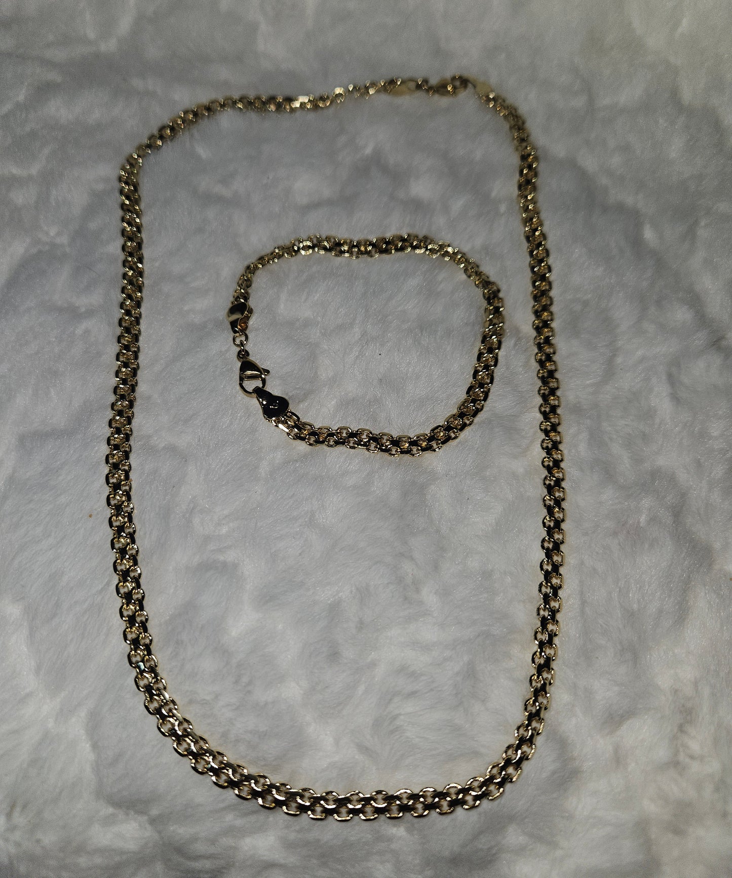 Chain and bracelet set