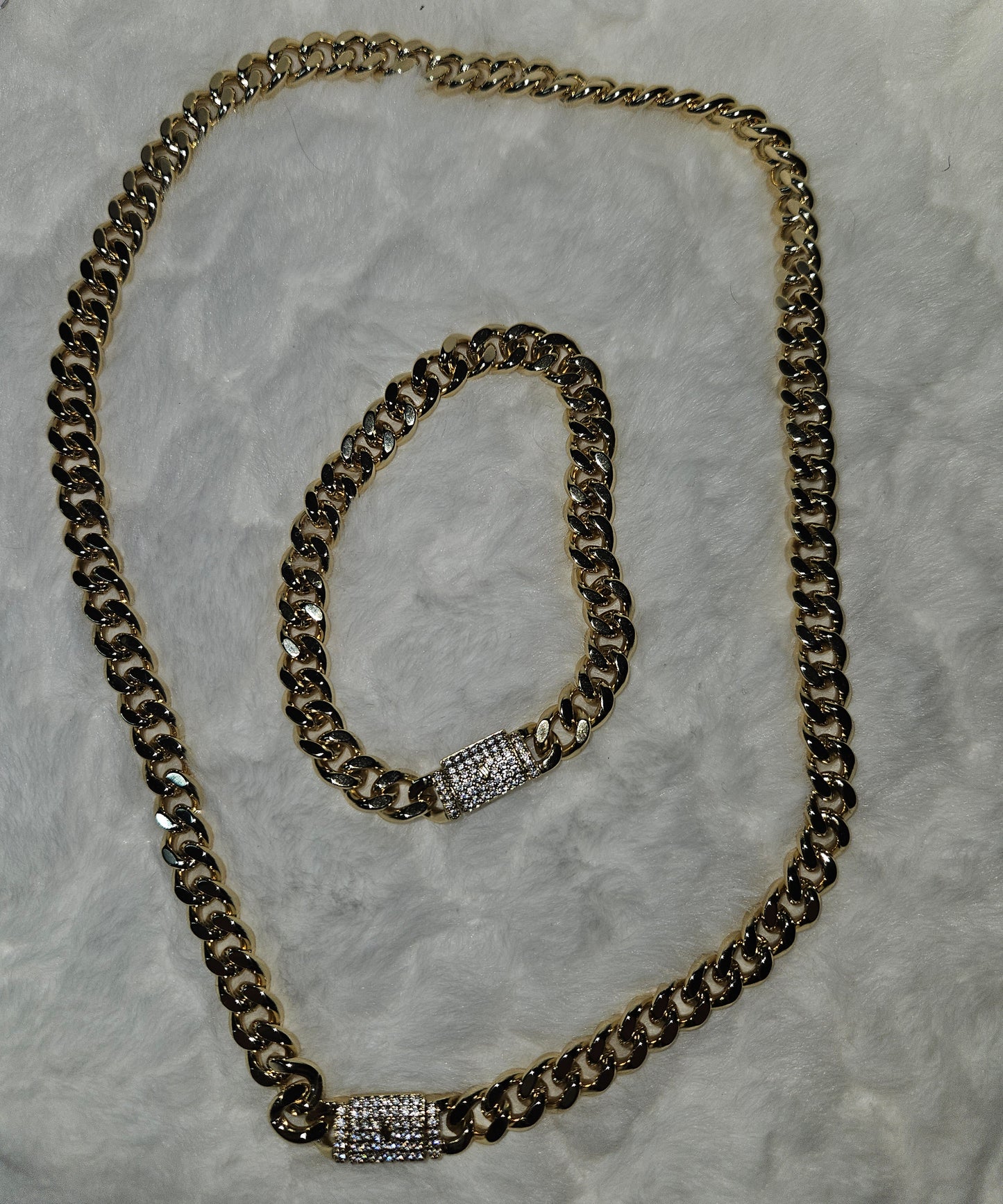 Chain and bracelet set