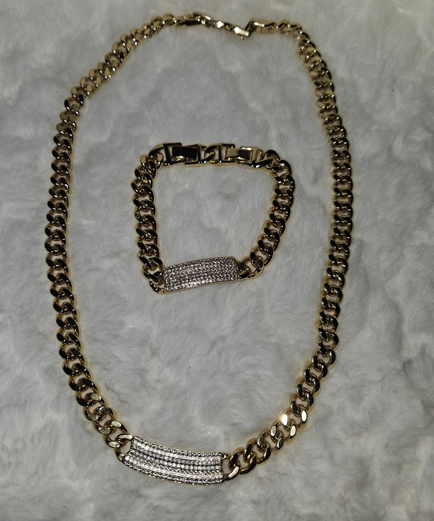 Chain and bracelet set