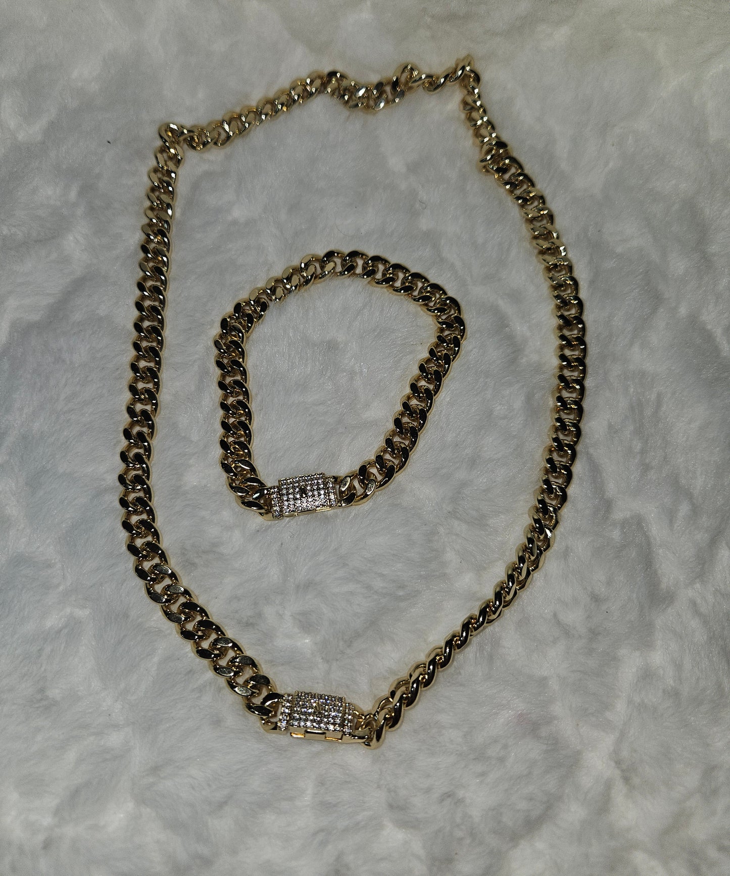 Chain and bracelet set